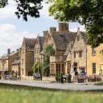 The Lygon Arms as seen from the street in Broadway village